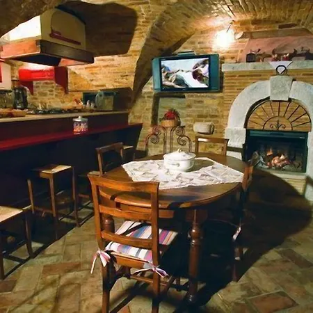 La Torretta Sul Borgo Bed & Breakfast