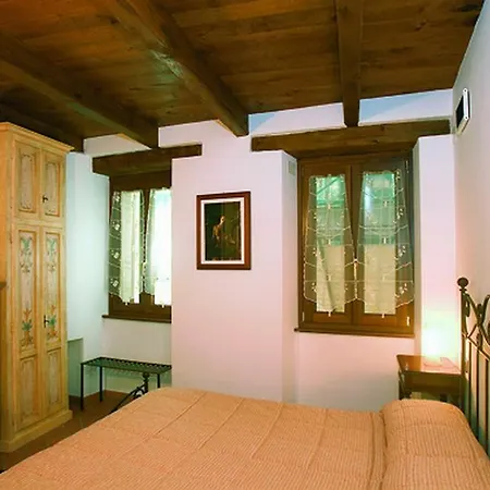 La Torretta Sul Borgo Bed & Breakfast 4*