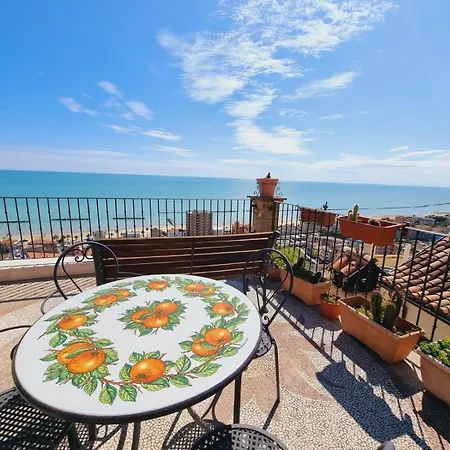 Alojamento de Acomodação e Pequeno-almoço La Torretta Sul Borgo