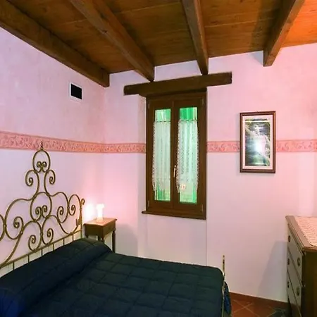 La Torretta Sul Borgo Alojamento de Acomodação e Pequeno-almoço