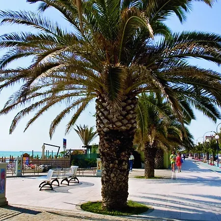 La Torretta Sul Borgo Alojamento de Acomodação e Pequeno-almoço Grottammare