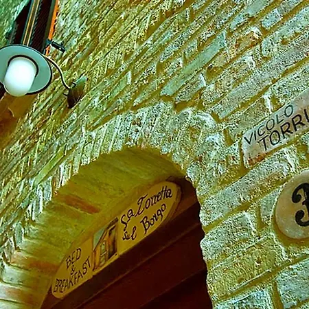 La Torretta Sul Borgo Bed & Breakfast 4*