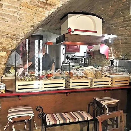 La Torretta Sul Borgo Bed & Breakfast